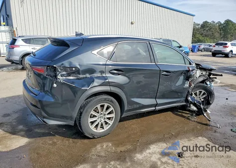 2021 Lexus Nx 300 Base z USA, uszkodzony, nr VIN JTJDARBZ9M2191519